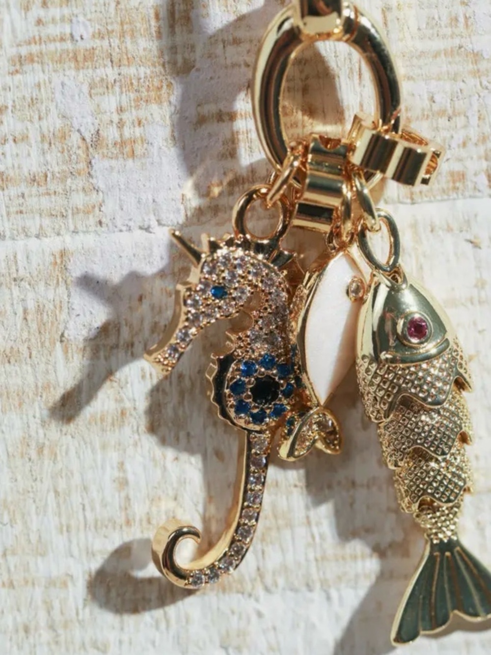Crystal Seahorse and Goldfish Charm Necklave TRENDING!! BNWT - Picture 4 of 4